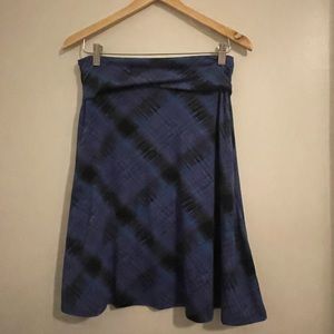 EARLY 2000s skirt